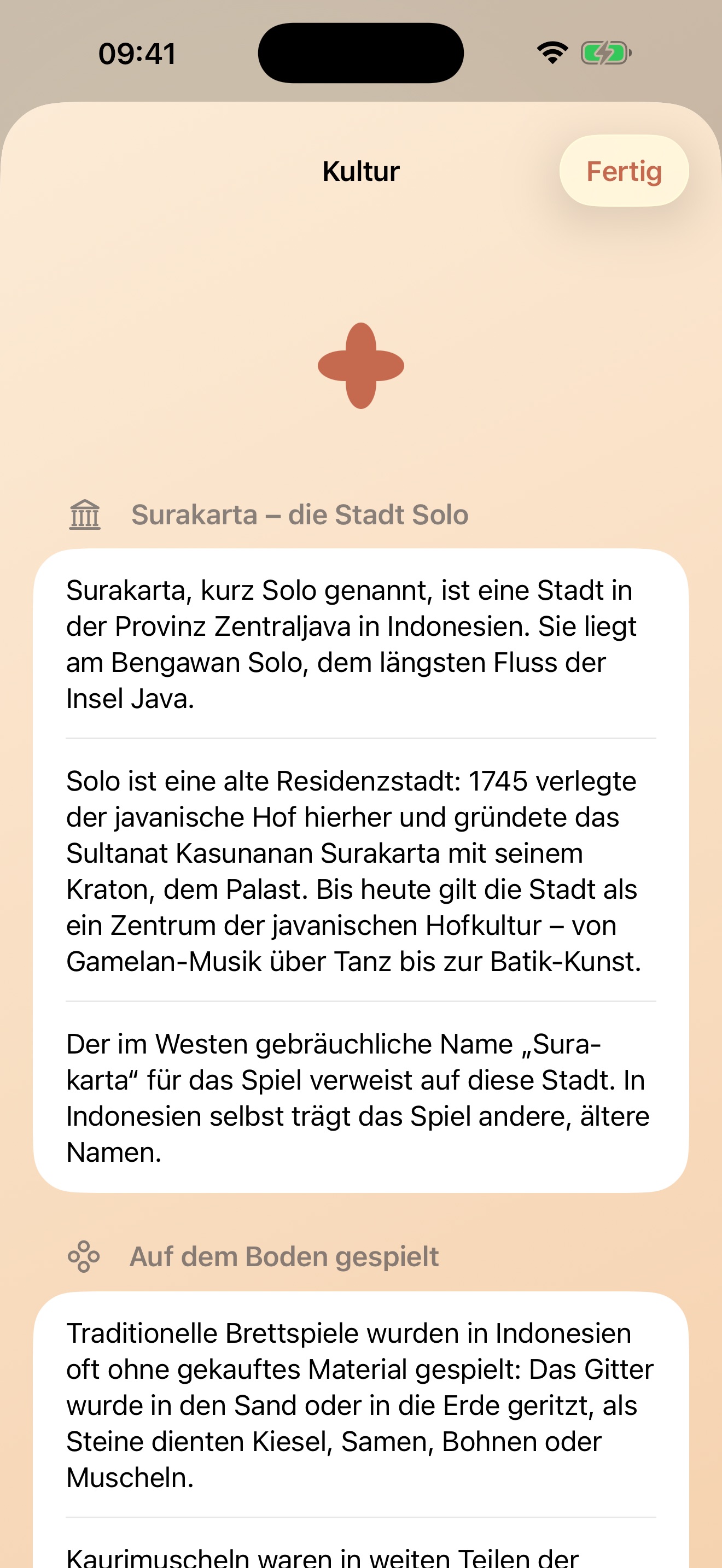 Lingkar Kultursektion mit Texten über die Stadt Solo auf Java und traditionelles Spielmaterial